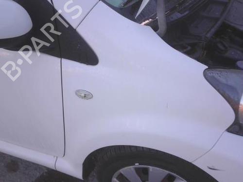 Used Right front fenders TOYOTA AYGO (_B1_) 1.0 (KGB10_, KGB10R) (68 hp) 30457910