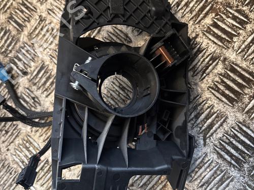 squib-airbag-renault-clio-iii-br01-cr01-2005-2006-2007-2008-2009-2010-2011-2012-2013-2014-37664179 main image