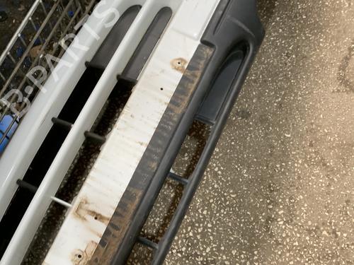 Used Front bumper Front bumper RENAULT TWINGO I (C06_) 1.2 (C066, C068) (58 hp) 30779232 30779232