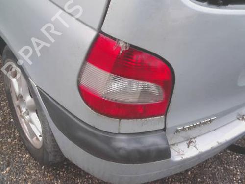 Venstre baglygte RENAULT SCÉNIC I MPV (JA0/1_, FA0_) 2.0 16V (JA1D, JA17) (140 hp) 28382320