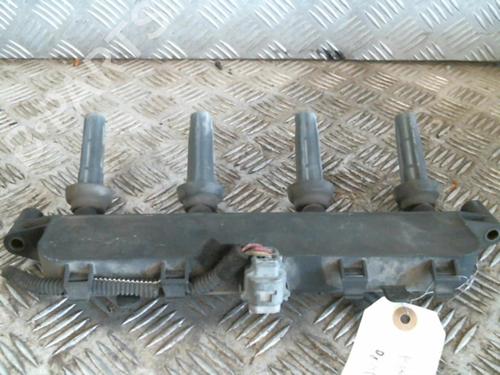 Tændspole PEUGEOT 206 Hatchback (2A/C) 1.4 i (75 hp) 21000473