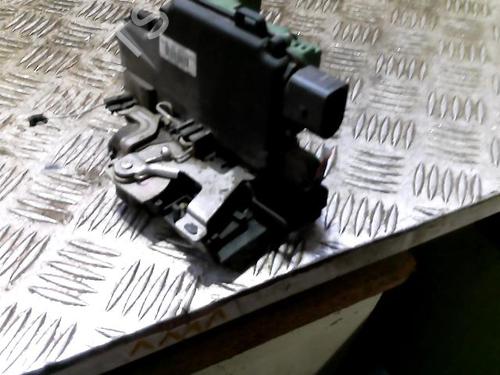 Elektronisk modul SKODA OCTAVIA I (1U2) 1.9 TDI (90 hp) 22192098