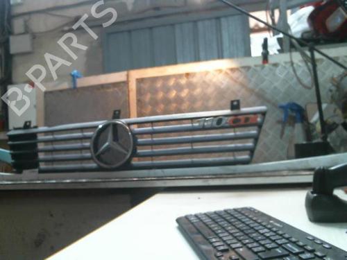 Used Grille MERCEDES-BENZ VITO Van (W638) 110 CDI 2.2 (638.094) (102 hp) 20990387