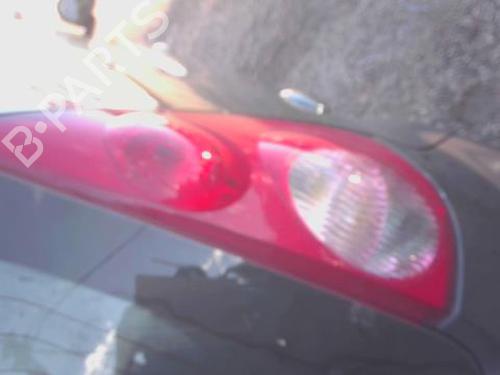 Used Right taillight PEUGEOT 107 (PM_, PN_) 1.0 (68 hp) 30677346