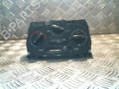 Used Climate control PEUGEOT 206 Hatchback (2A/C) 1.9 D (69 hp) 22043194