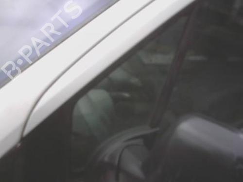 Vidro triangular frente esquerdo PEUGEOT PARTNER Box Body/MPV 1.6 HDi (75 hp) 32030342