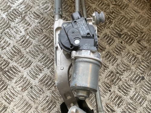 front-wiper-motor-toyota-yaris-cross-mxp_-2020-37748141 main image