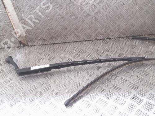 Used Front windshield wiper arm CITROËN C5 III Break (RW_) 1.6 HDi 110 (RW9HZC) (109 hp) 27734494