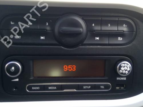 Used Radio RENAULT TWINGO III (BCM_, BCA_) 1.0 SCe 70 (BCMB) (69 hp) 26286959
