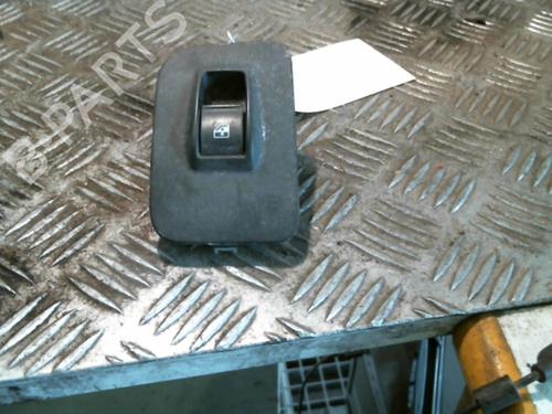 Used Right front window switch CITROËN NEMO Box Body/MPV (AA_) 1.4 HDi (68 hp) 20996830