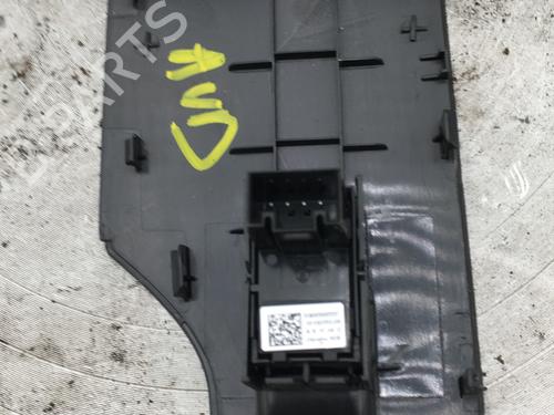 Used Right front window switch Right front window switch SEAT ARONA (KJ7, KJP) 1.0 TSI (95 hp) 31144872 31144872