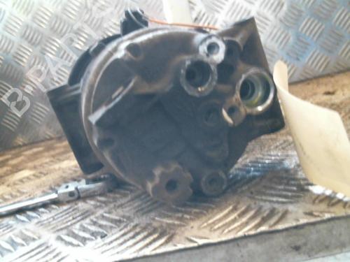 Used AC compressor AC compressor RENAULT MEGANE II (BM0/1_, CM0/1_) 1.5 dCi (BM1E, CM1E) (106 hp) 20987084 20987084