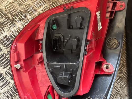 left-taillight-renault-clio-iii-br01-cr01-2005-2006-2007-2008-2009-2010-2011-2012-2013-2014-34219906 main image