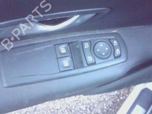 Used Switch RENAULT MEGANE III Coupe (DZ0/1_) 2.0 TCe (DZ1N) (250 hp) 31298078