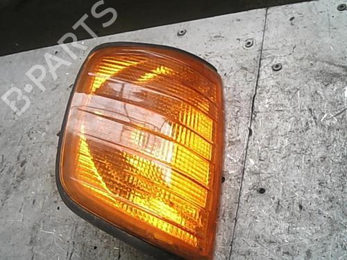 Blinklys fortil højre MERCEDES-BENZ 124 Saloon (W124) 250 D (124.125) (94 hp) 22038051