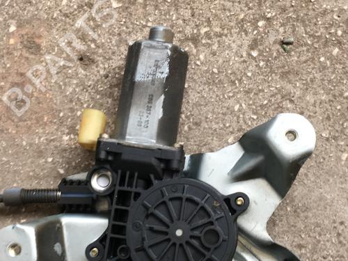 Used Front right window mechanism Front right window mechanism FORD TOURNEO CONNECT 1.8 TDCi (90 hp) 30700003 30700003