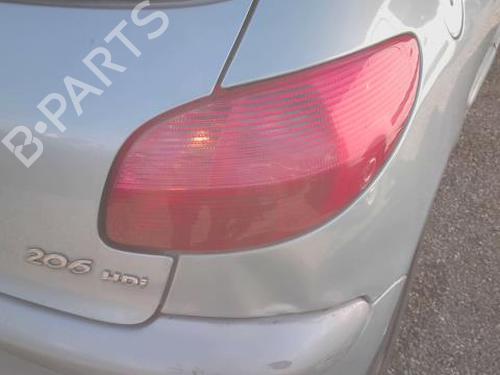 Used Right taillight PEUGEOT 206 Hatchback (2A/C) 2.0 HDI 90 (90 hp) 28422370