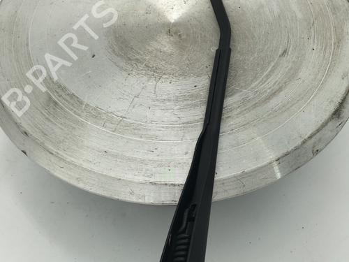 front-windshield-wiper-arm-dacia-sandero-iii-2021-30444082 main image