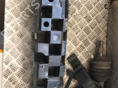 Used Front bumper reinforcement OPEL ASTRA H GTC (A04) 1.9 CDTi 16V (L08) (120 hp) 26640669