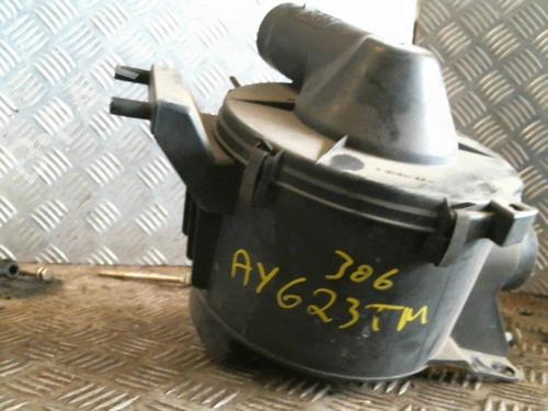 Used Air filter box Air filter box PEUGEOT 306 Hatchback (7A, 7C, N3, N5) 1.9 D (68 hp) 22038607 22038607