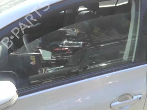 Dørrute ventre foran TOYOTA AURIS (_E15_) 1.33 Dual-VVTi (NRE150_, NRE150R) (99 hp) 27381207