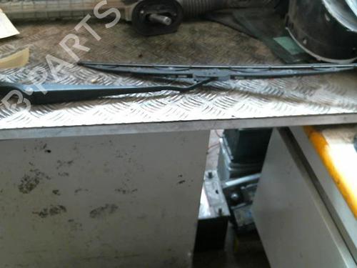 Used Front windshield wiper arm SAAB 900 II Convertible 2.0 i (131 hp) 22041499