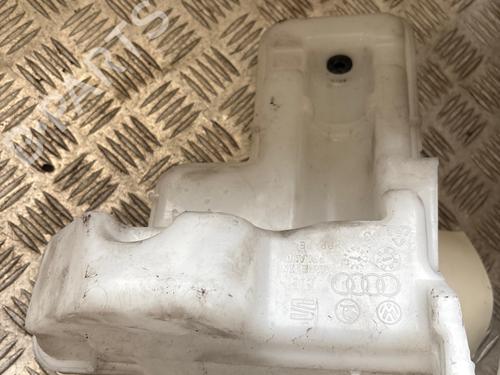 Used Windscreen washer tank Windscreen washer tank 38454334 38454334