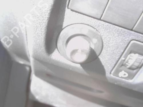 Used Mirror switch Mirror switch PEUGEOT PARTNER Tepee 1.6 HDi (114 hp) 33831383 33831383