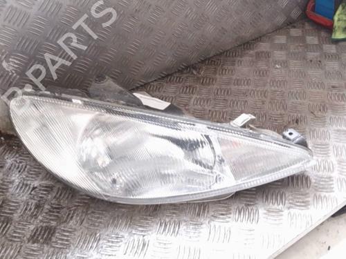 Used Right headlight PEUGEOT 206 Hatchback (2A/C) 1.4 HDi eco 70 (68 hp) 24130987