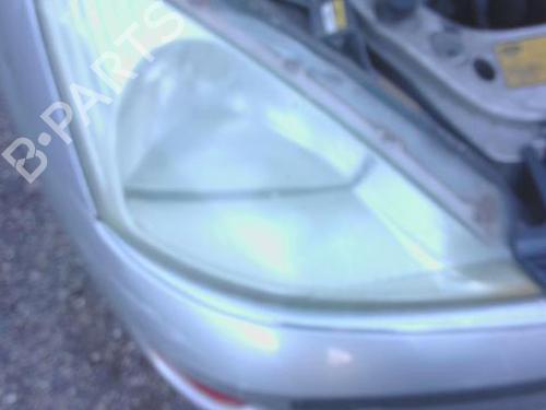 Używane Lampa przednia prawa FORD FOCUS I (DAW, DBW) 1.6 16V (100 hp) 30572445