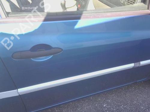 Used Right front door RENAULT CLIO III (BR0/1, CR0/1) 1.4 16V (98 hp) 27890055