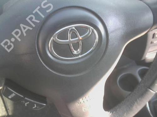 Driver airbag TOYOTA YARIS (_P1_) 1.0 (SCP10_, SCP10R) 451300D101B0
