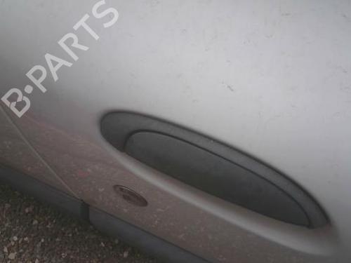 Used Front right exterior door handle RENAULT CLIO II (BB_, CB_) 1.2 (BB0A, BB0F, BB10, BB1K, BB28, BB2D, BB2H, CB0A,... (58 hp) 28116145
