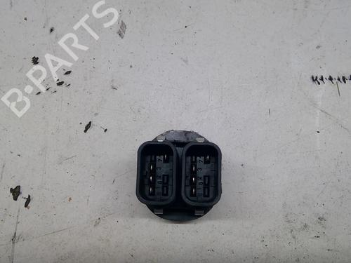 Used Left front window switch FORD FIESTA V (JH_, JD_) 1.4 TDCi (68 hp) 21862336