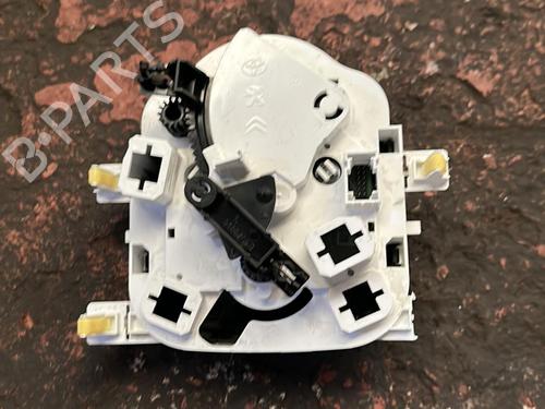 climate-control-peugeot-108-2014-25844234 main image