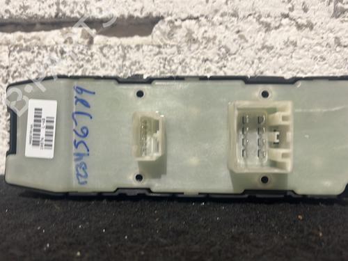 Used Left front window switch Left front window switch CHRYSLER SEBRING (JS) 2.0 CRD (140 hp) 26457675 26457675