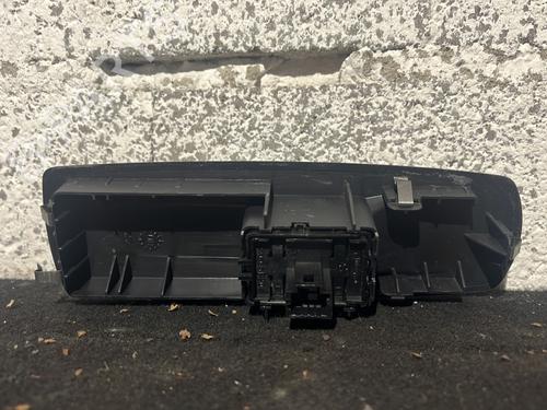 Used Right front window switch Right front window switch RENAULT LAGUNA Coupe (DT0/1) 3.0 dCi (241 hp) 29893989 29893989