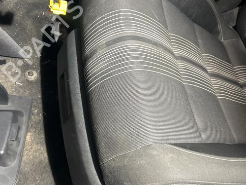 Left front seat VW GOLF VI (5K1) 1.6 TDI | BP38910905C15 - Image 4