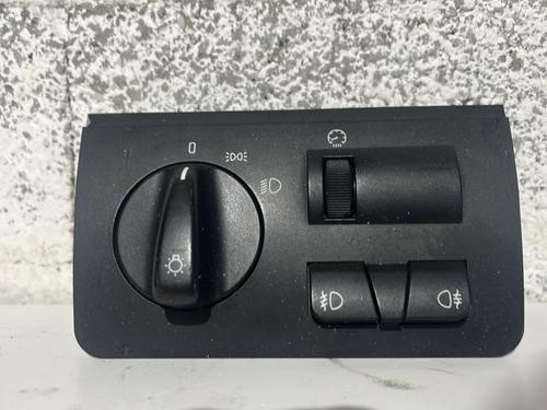 Used Headlight switch BMW X5 (E53) 4.4 i (286 hp) 31603061