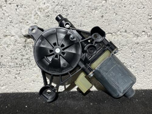Used Right front window motor VW GOLF VII Variant (BA5, BV5) 1.6 TDI (105 hp) 23796914
