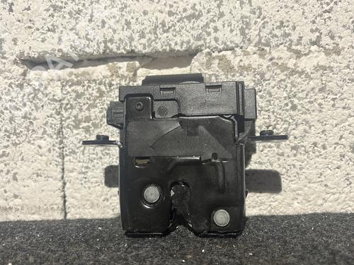 tailgate-lock-renault-twingo-ii-cn0_-2007-30537751 main image
