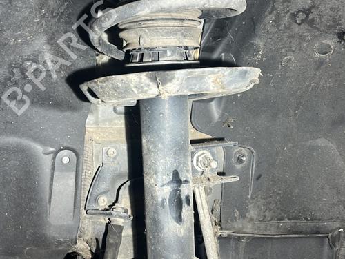 Right front shock absorber MERCEDES-BENZ GLA-CLASS (X156) GLA 180 CDI / d (156.912) 1563231800