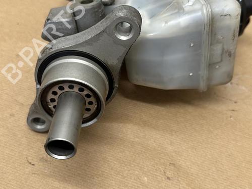 Maître-cylindre DACIA LOGAN EXPRESS (FS_) 1.5 dCi (FS0W) (86 hp) 21862590