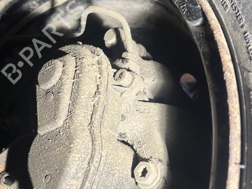 Used Right rear brake caliper Right rear brake caliper RENAULT MEGANE III Hatchback (BZ0/1_, B3_) 1.6 dCi (BZ00, BZ12, BZ13) (130 hp) 33040052 33040052