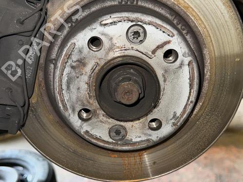 Used Left front steering knuckle DACIA SANDERO II 1.2 (75 hp) 20870620