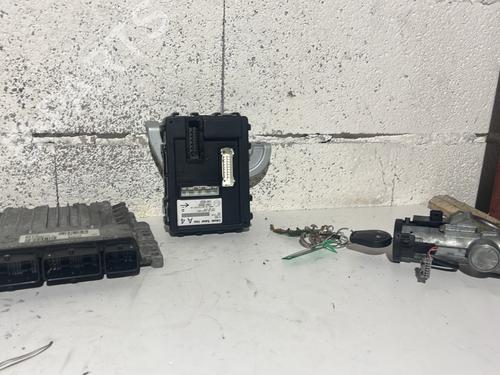 Used Electronic module NISSAN JUKE (F15) 1.5 dCi (110 hp) 31852180
