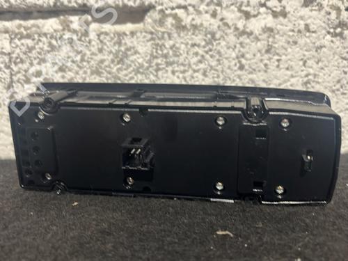 left-front-window-switch-mercedes-benz-e-class-coupe-c207-2009-2010-2011-2012-2013-2014-2015-2016-27977479 main image