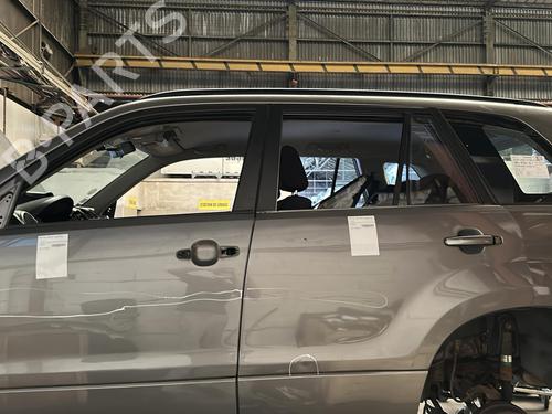 Used Front bumper reinforcement SUZUKI GRAND VITARA II (JT, TE, TD) 1.9 DDiS All-wheel Drive (JT419, TD44, JB419WD, JB419XD,... (129 hp) 20860111