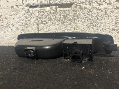 Left rear window switch RENAULT MEGANE IV Hatchback (B9A/M/N_) 1.5 dCi 110 (B9A3) | BP29422533I29