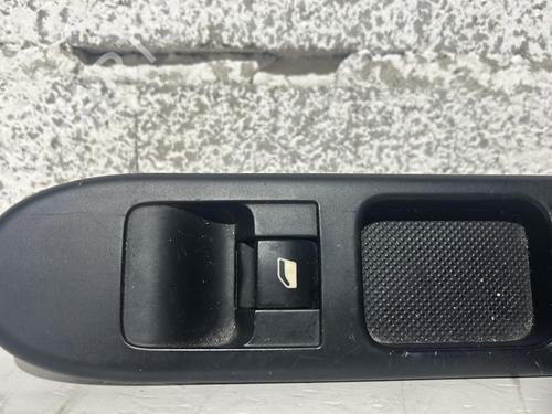 Right front window switch PEUGEOT 307 SW (3H) 1.6 HDI 110 | BP32301314I26 - Image 2